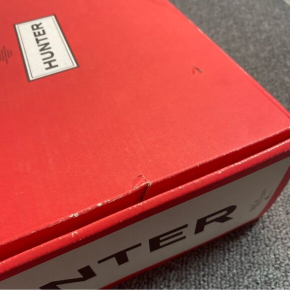 NWT Hunter Women's Original Chelsea Rain Boots Olive Minimalist Commando Size 6 - Picture 9 of 10